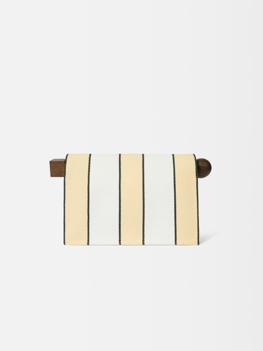 The Round Square Pouch